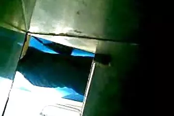 दो लड़कियों होने सेक्स में एक बड़ा बीएफ सेक्सी मूवी दिखा दो गधा