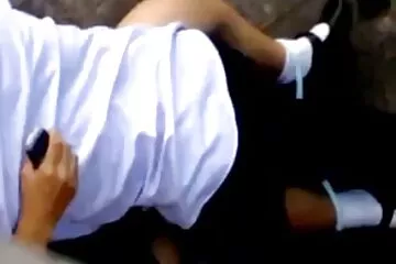 एक और बीएफ सेक्सी वीडियो मूवी शिकार खो देता है उसके कौमार्य के सामने कैमरे के करीब